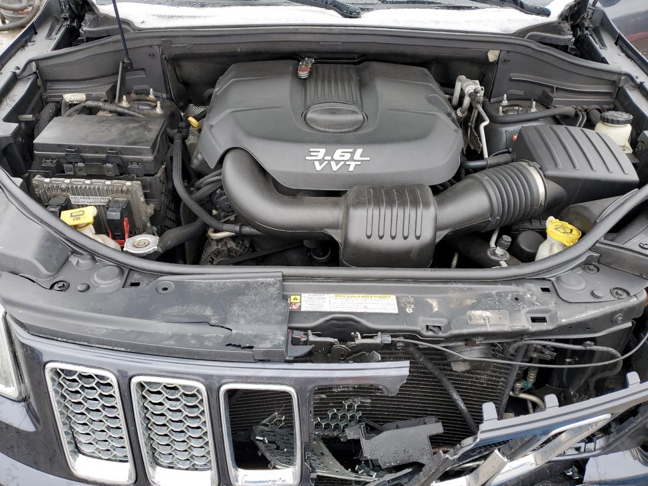 2014 Jeep Grand Cherokee - Image 12