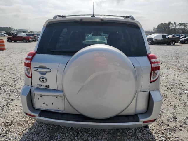  TOYOTA RAV4 2012 Srebrny