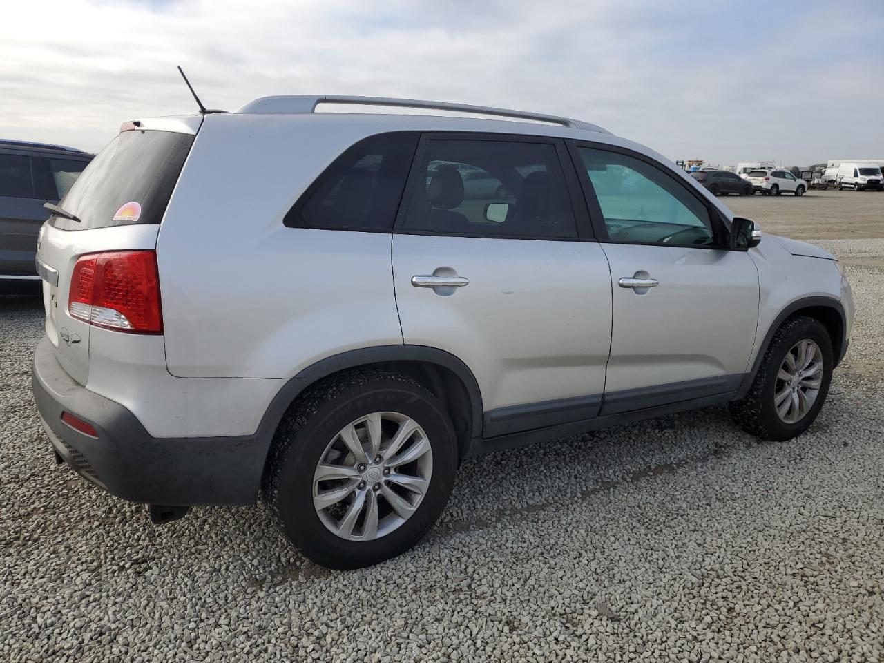 2011 Kia Sorento - Image 3