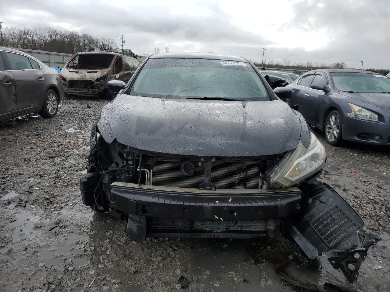 2016 Nissan Altima - Image 5