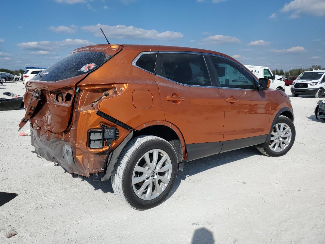 2021 Nissan Rogue - Image 3