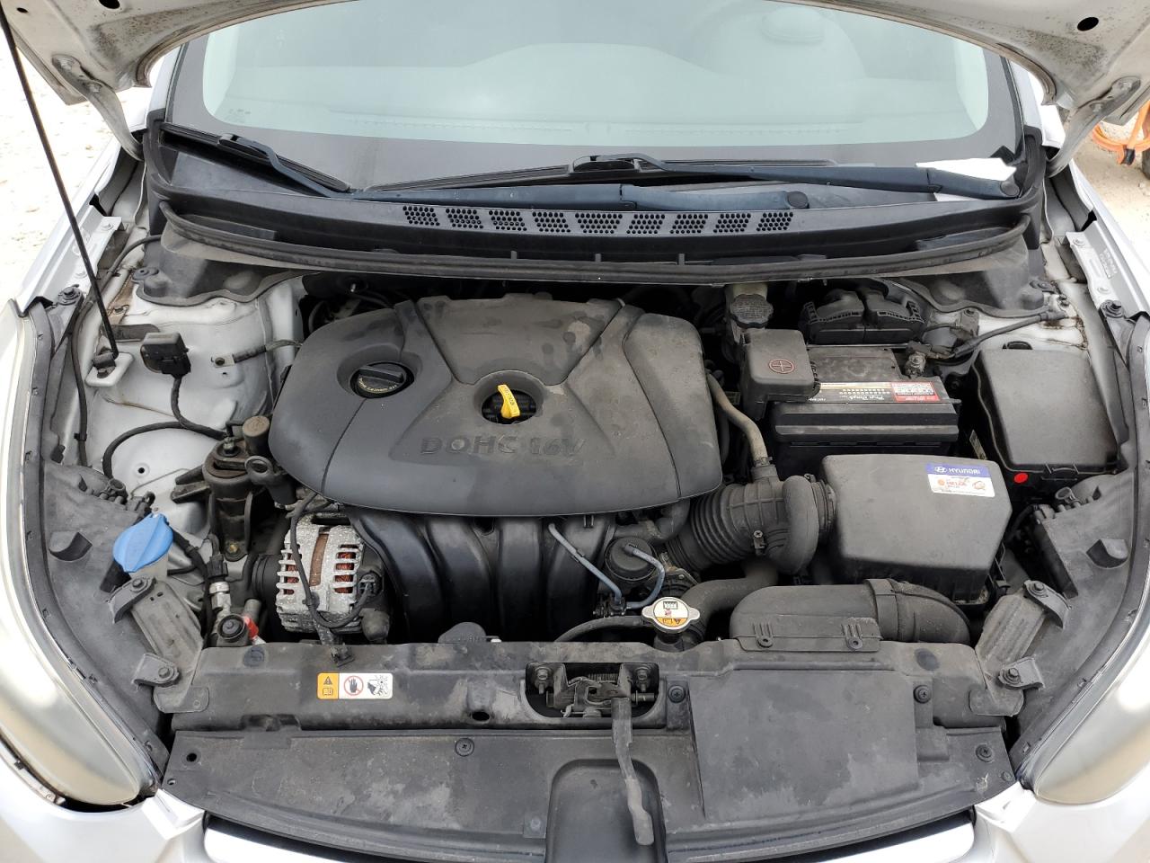 2014 Hyundai Elantra - Image 11