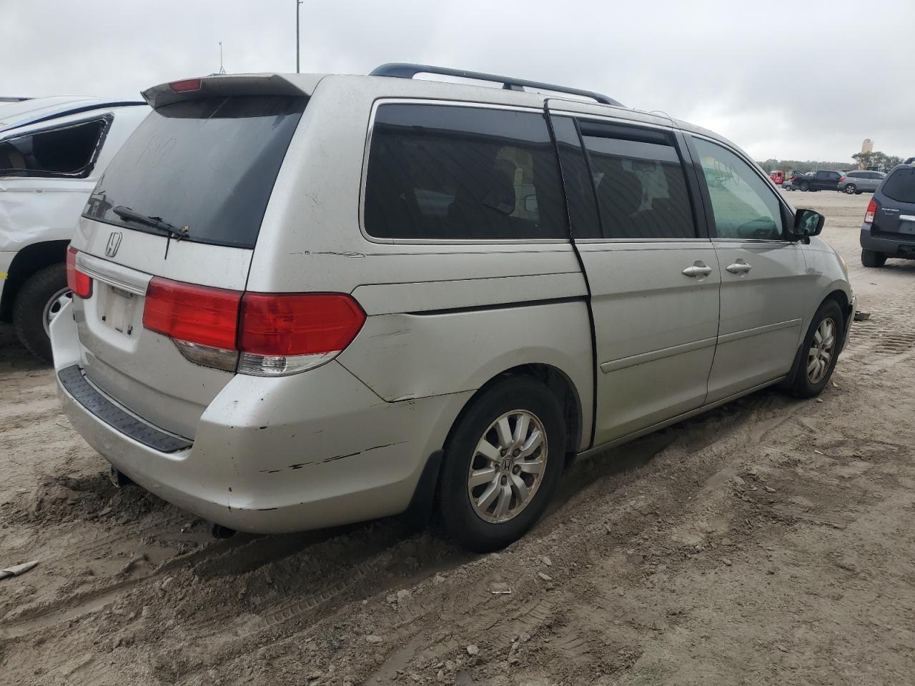 2008 Honda Odyssey - Image 3