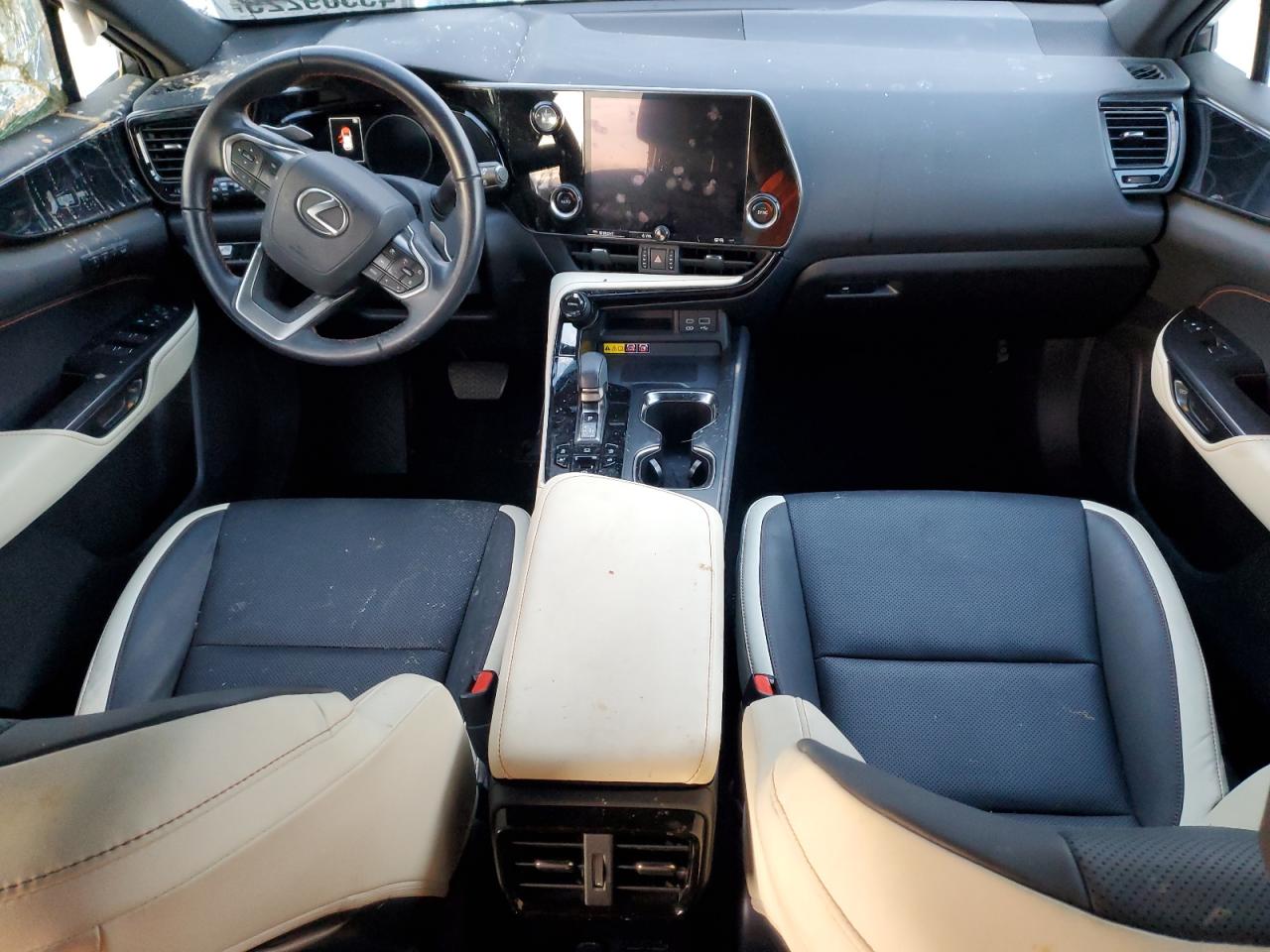 2022 Lexus NX - Image 8