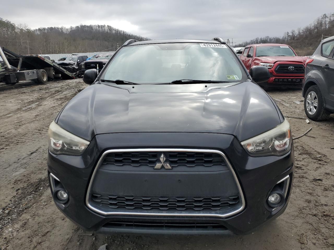 2013 Mitsubishi Outlander - Image 5