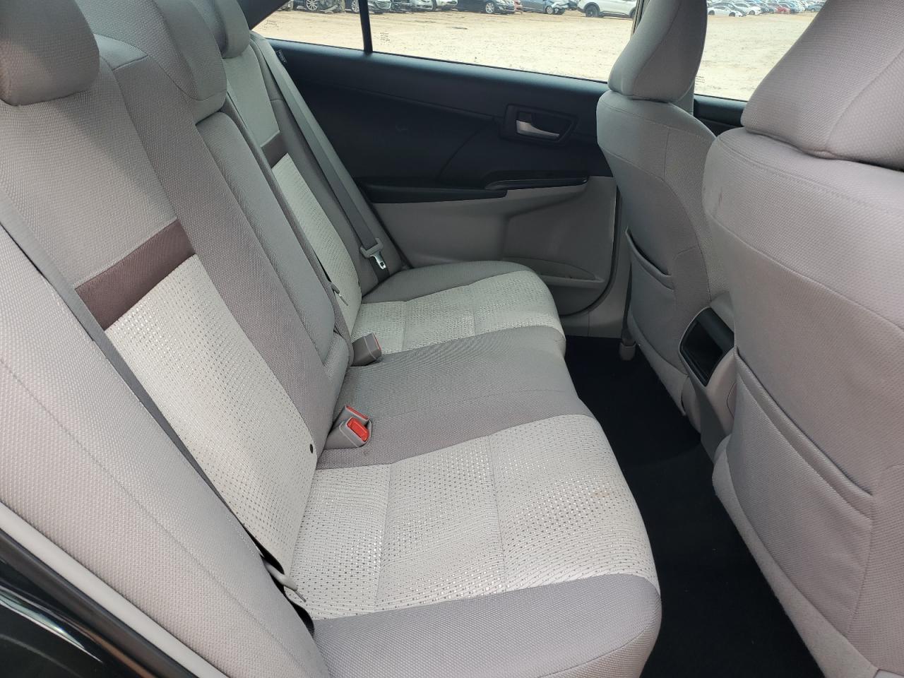 2012 Toyota Camry - Image 10