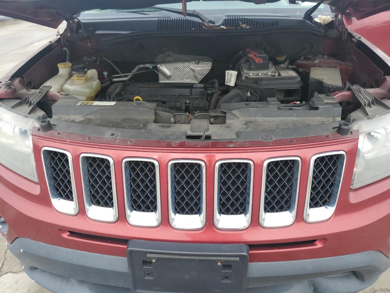 2016 Jeep Compass - Image 12