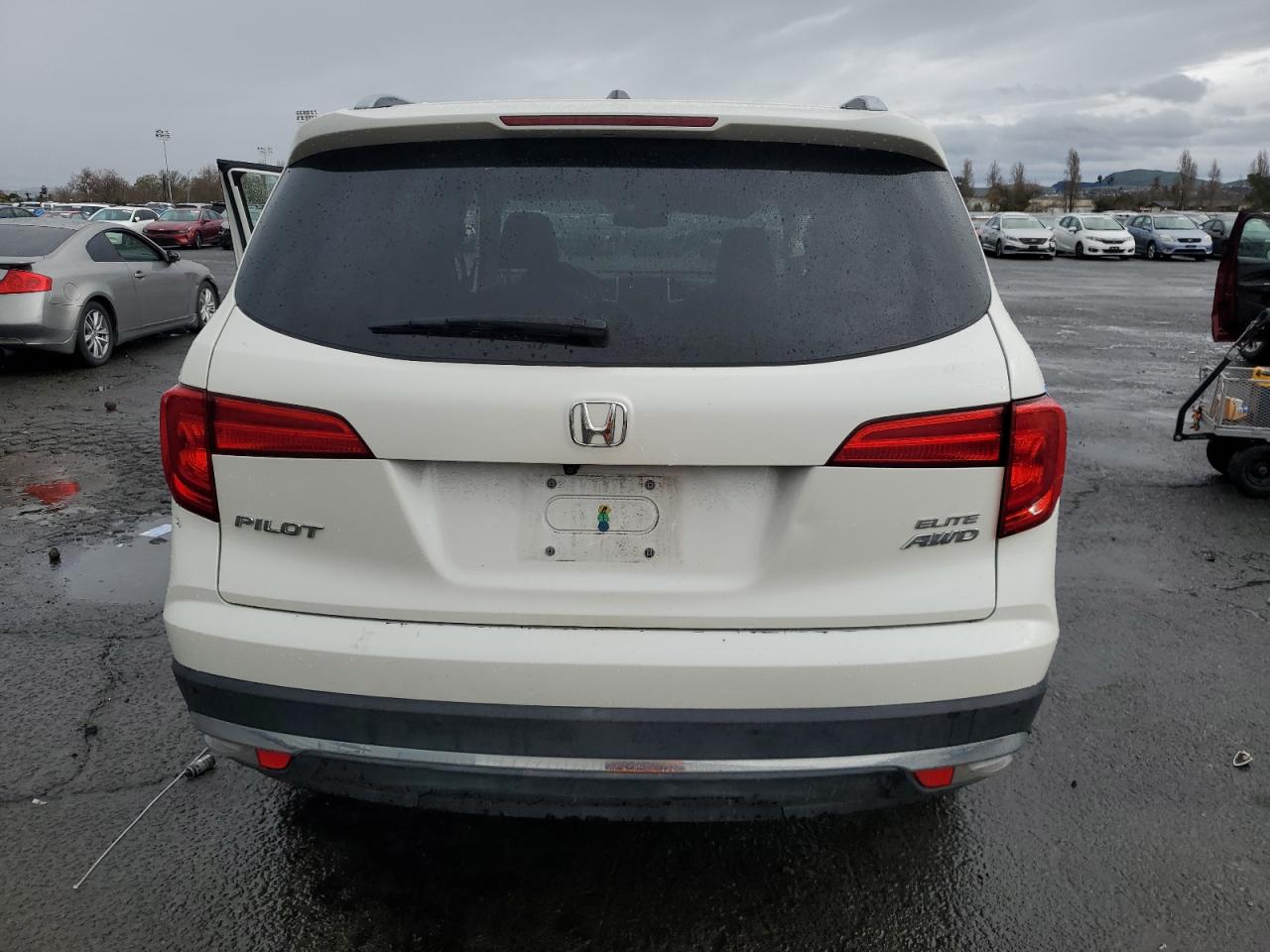 2016 Honda Pilot - Image 6
