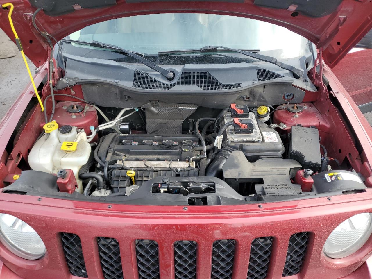 2016 Jeep Liberty (Patriot) - Image 12