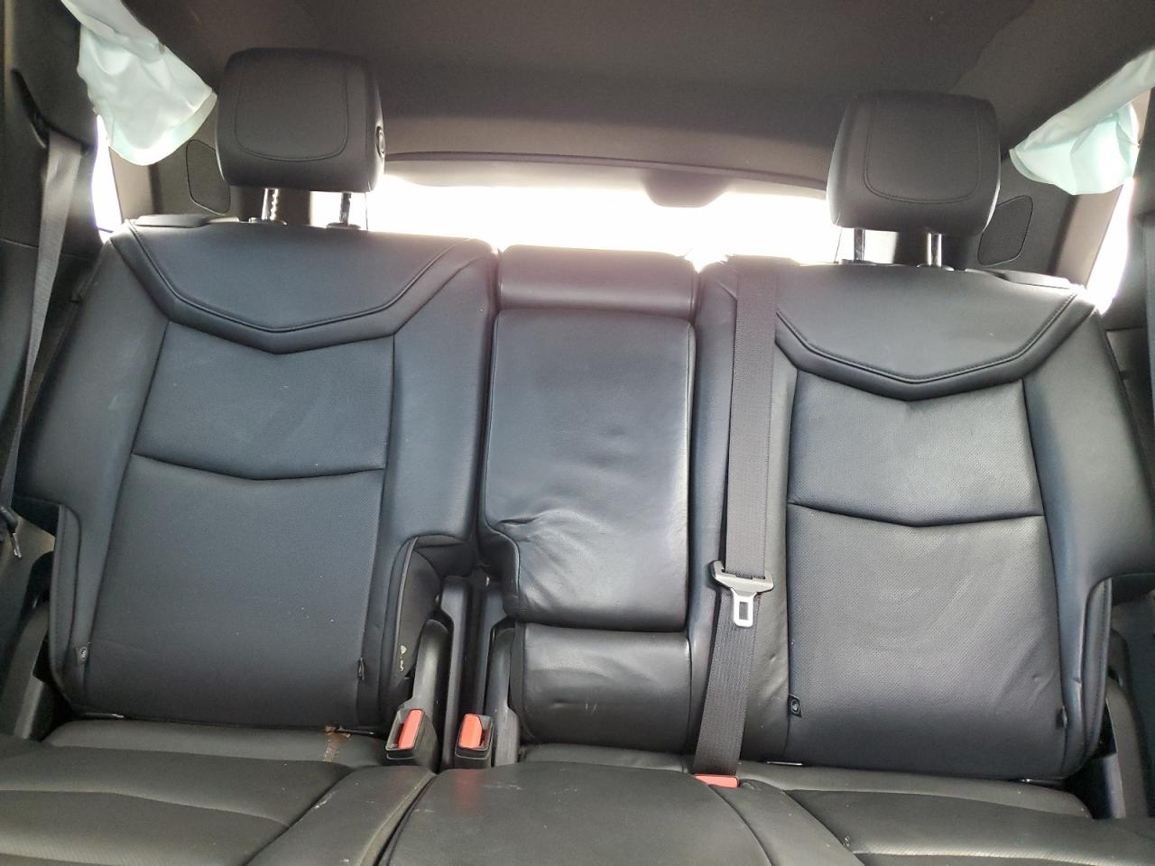 2019 Cadillac XT5 - Image 10
