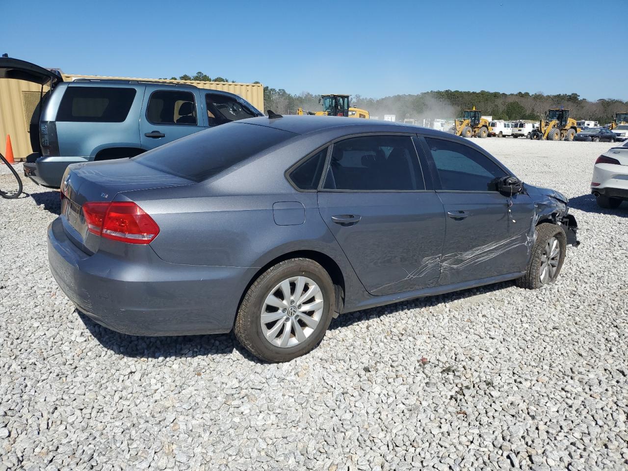 2015 Volkswagen Passat - Image 3