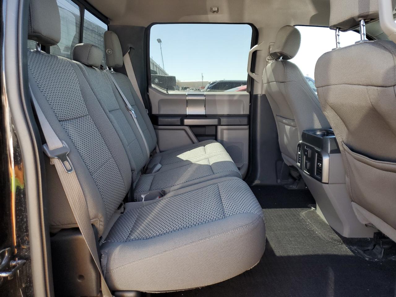 2016 Ford F-150 - Image 10