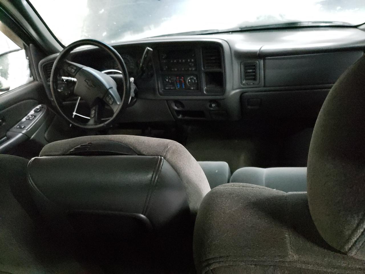 2006 Chevrolet Silverado - Image 8