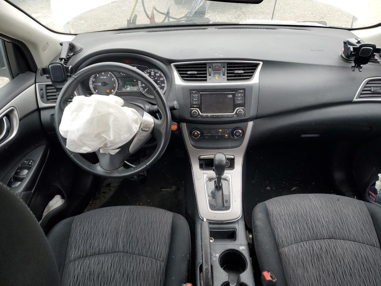 2015 Nissan Sentra - Image 8