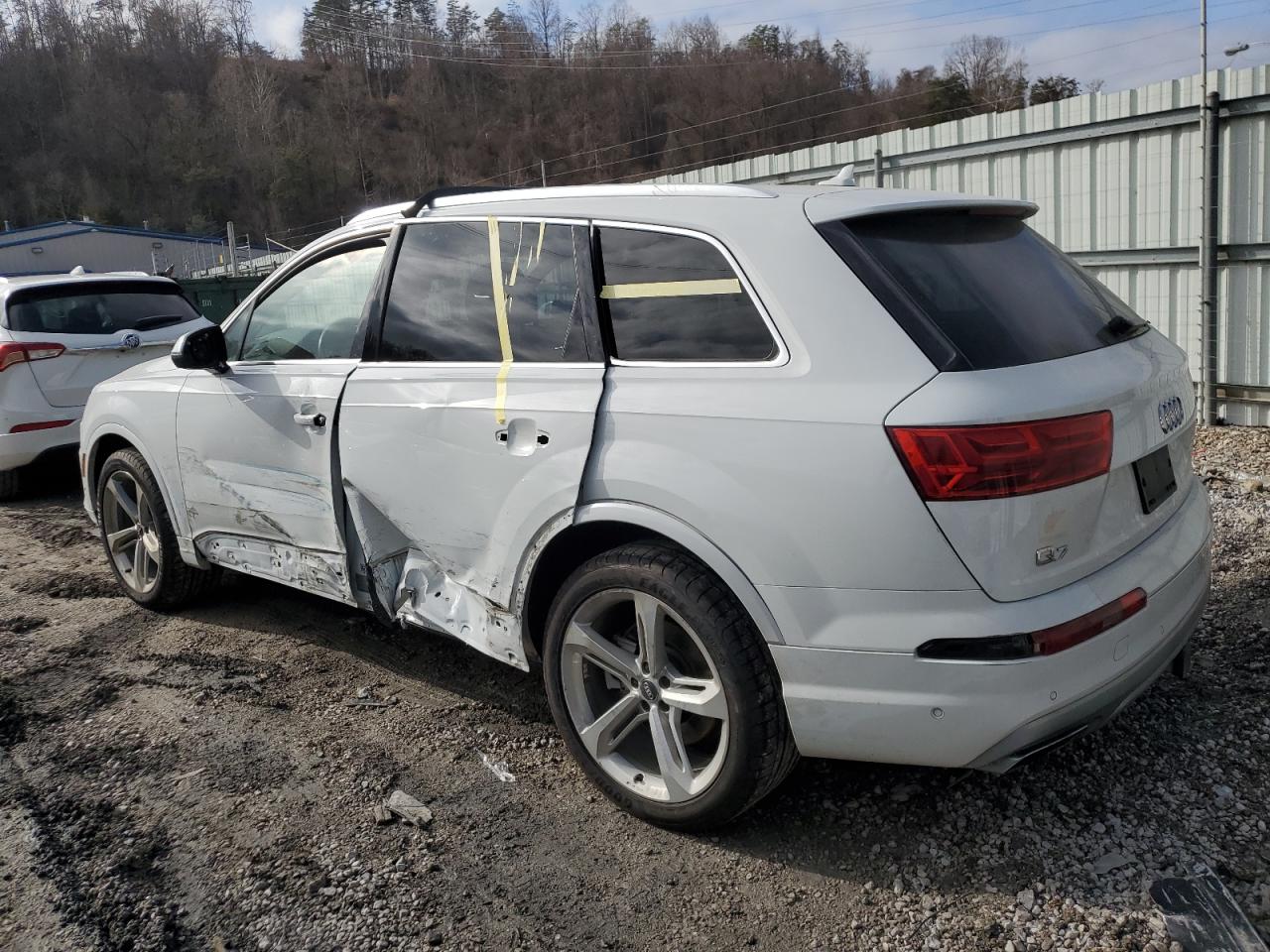 2019 Audi Q7 - Image 2