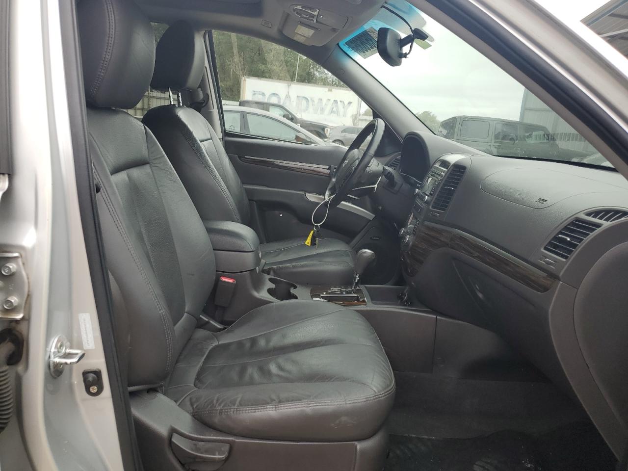 2011 Hyundai Santa Fe - Image 7