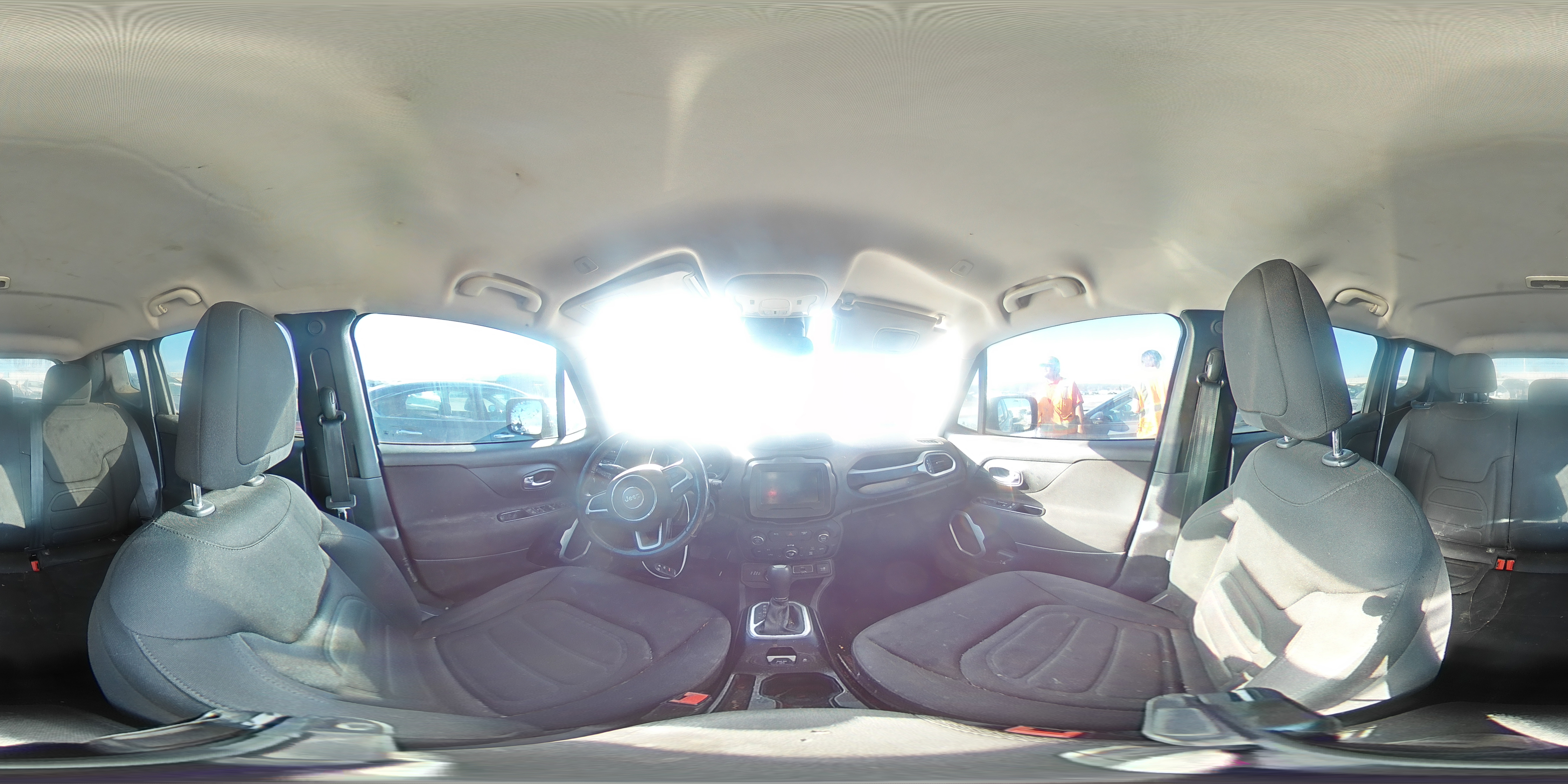 2018 Jeep Renegade - Image 13