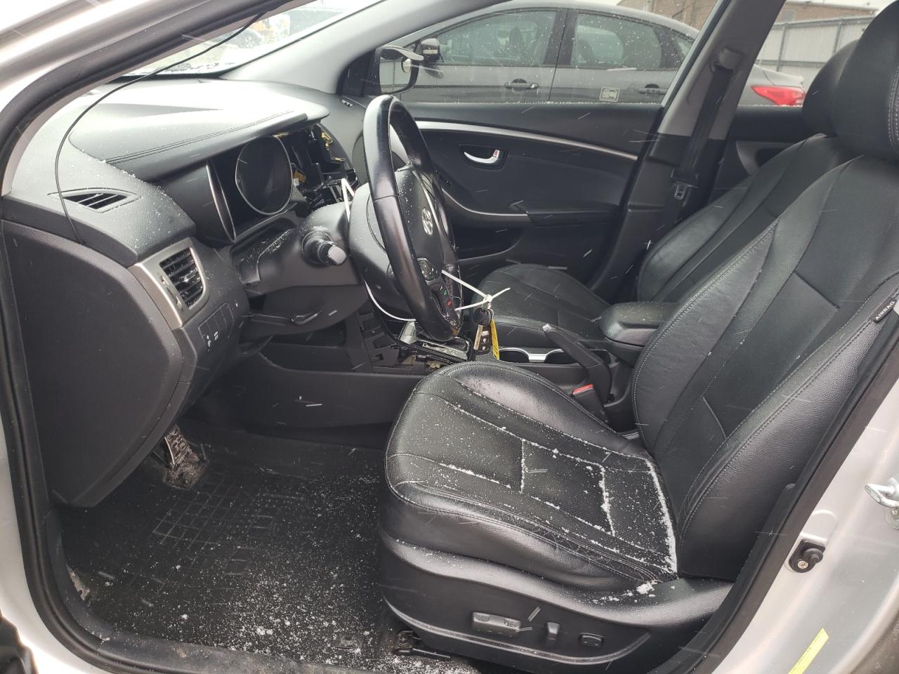 2013 Hyundai Elantra - Image 7