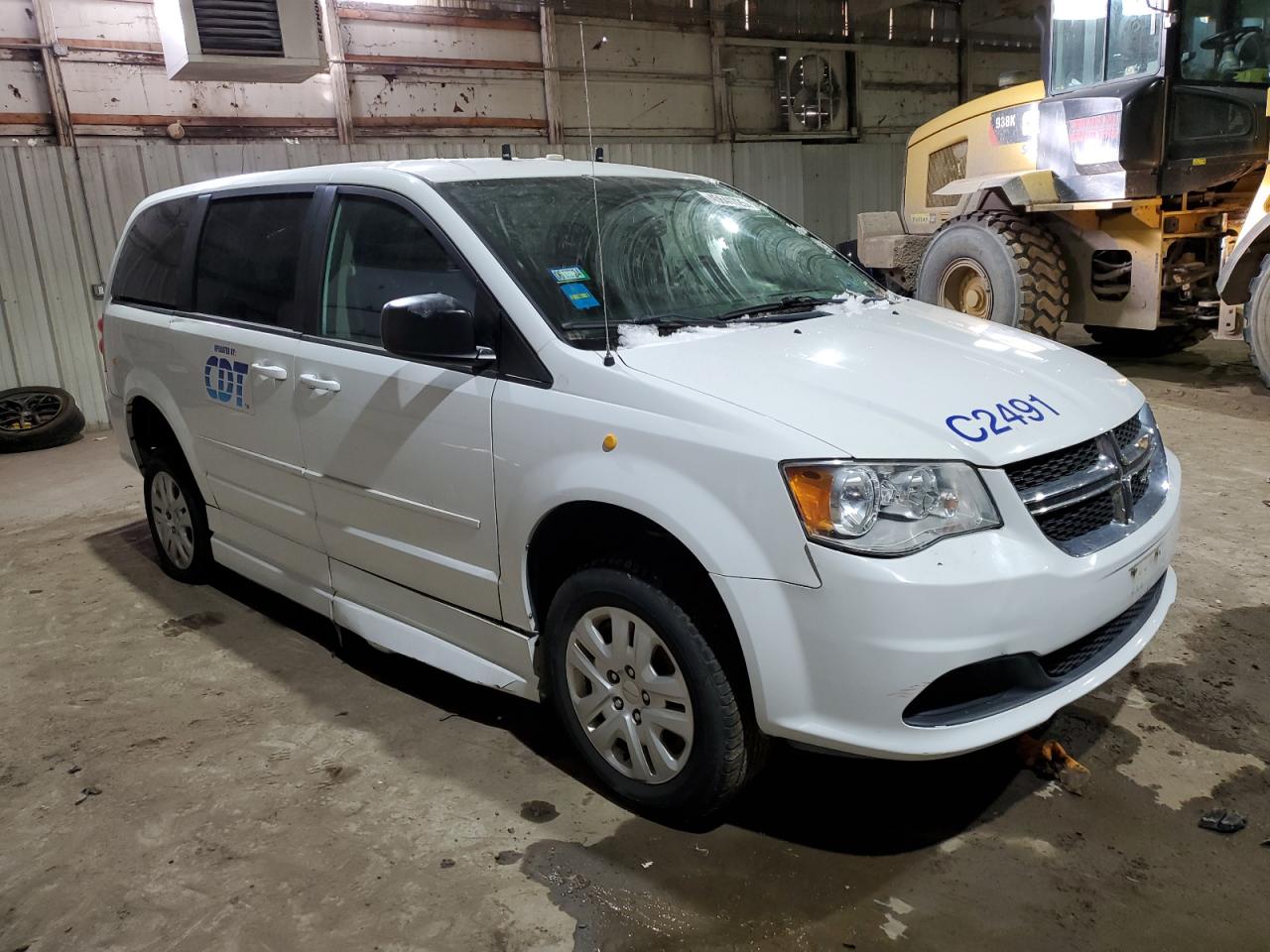 2016 Dodge Caravan - Image 4