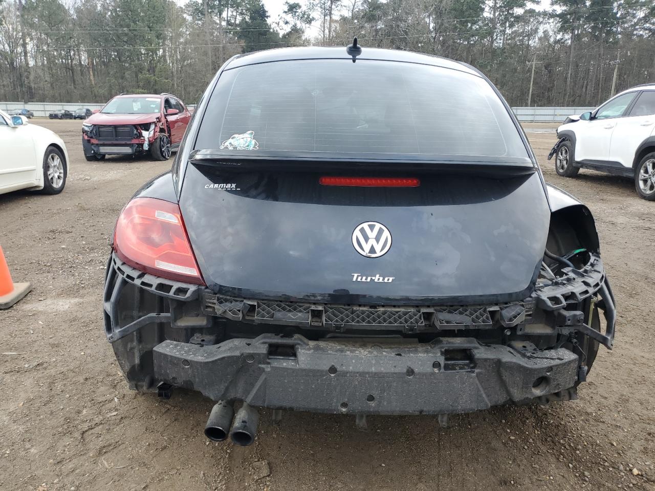 2017 Volkswagen Beetle - Image 6