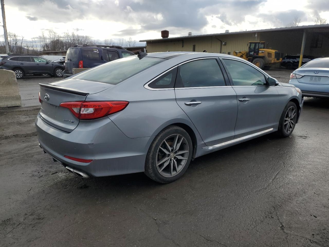 2015 Hyundai Sonata - Image 3
