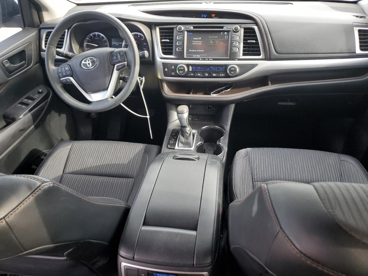 2016 Toyota Highlander - Image 8