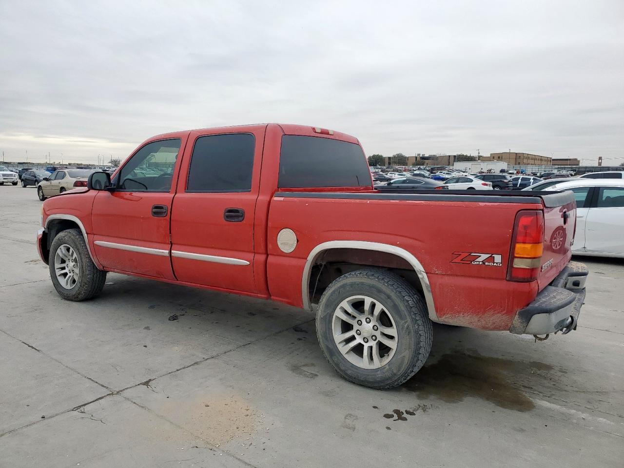 2006 GMC Sierra - Image 2