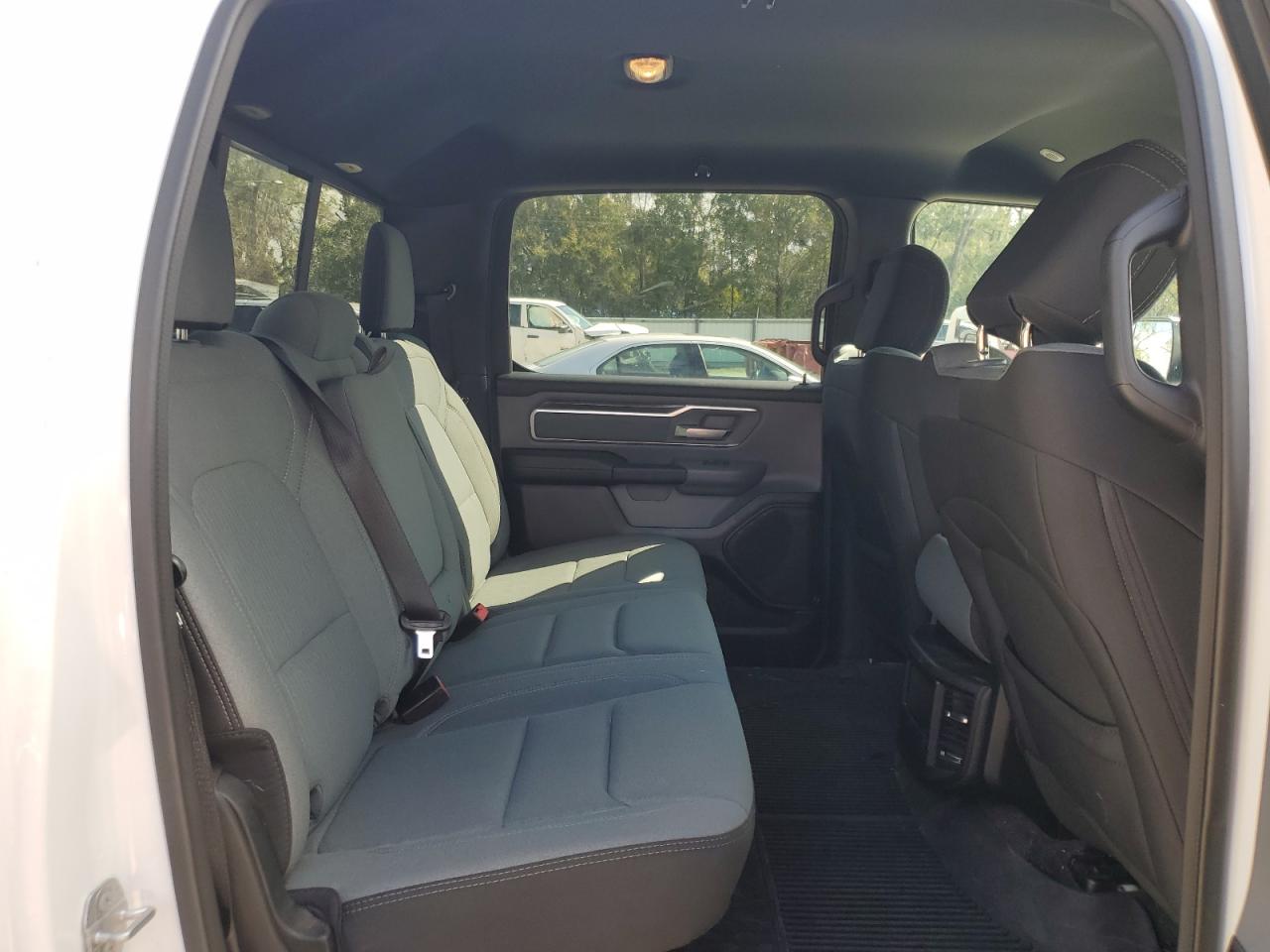 2022 RAM 1500 - Image 10