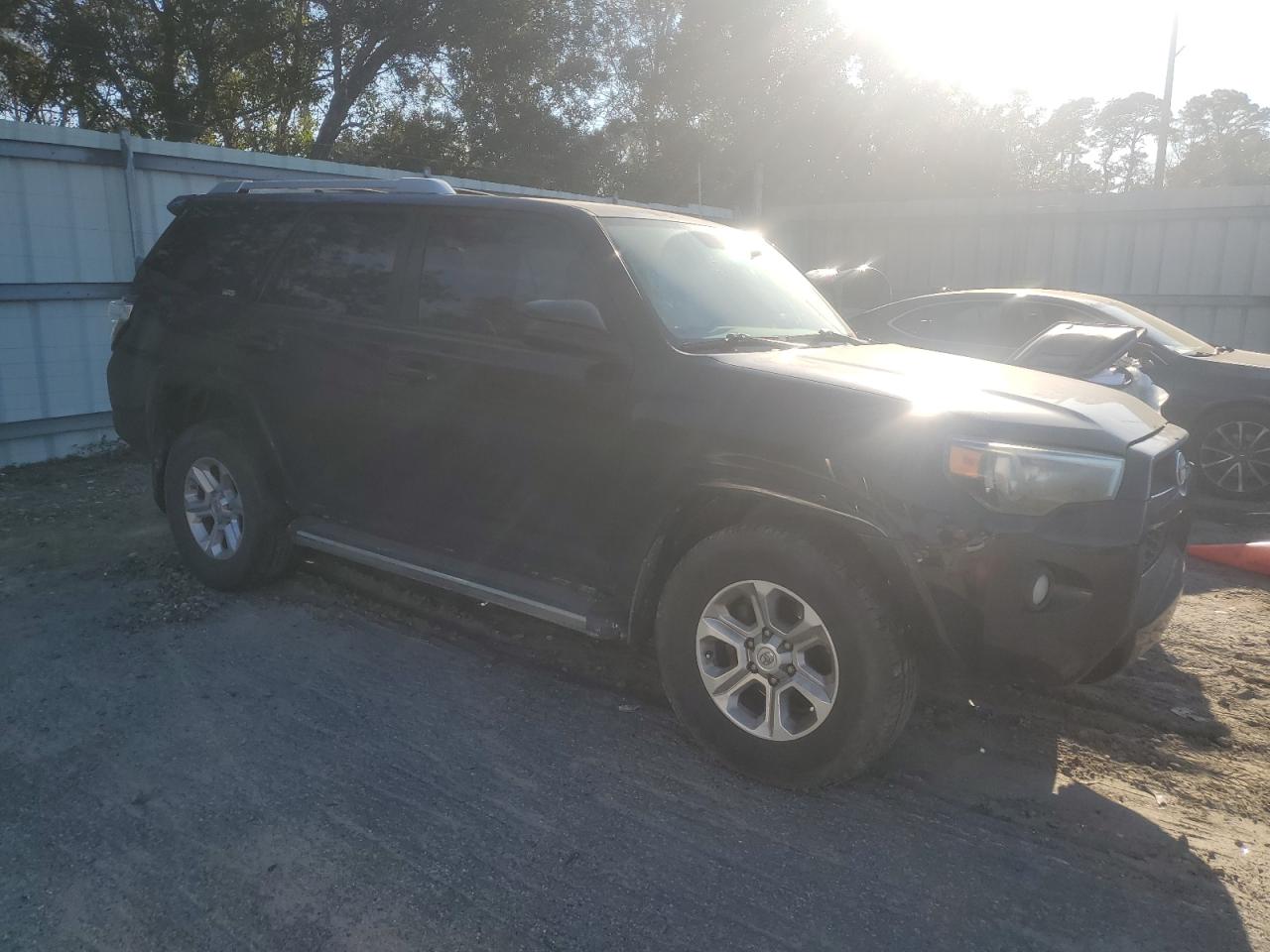 2017 Toyota 4Runner - Image 4