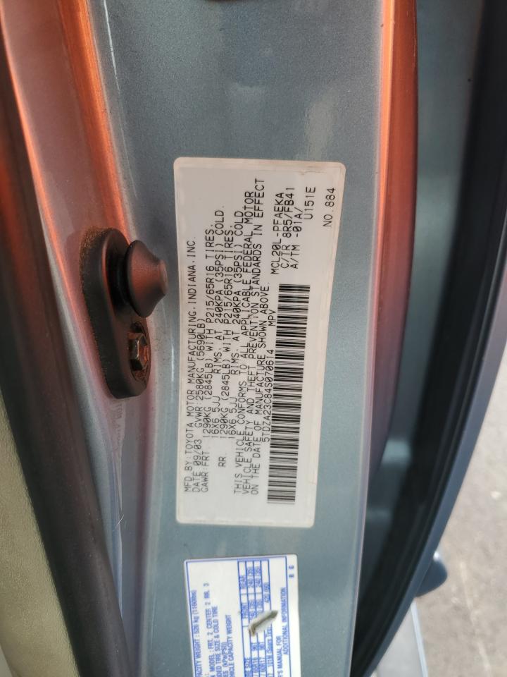 2004 Toyota Sienna - Image 12