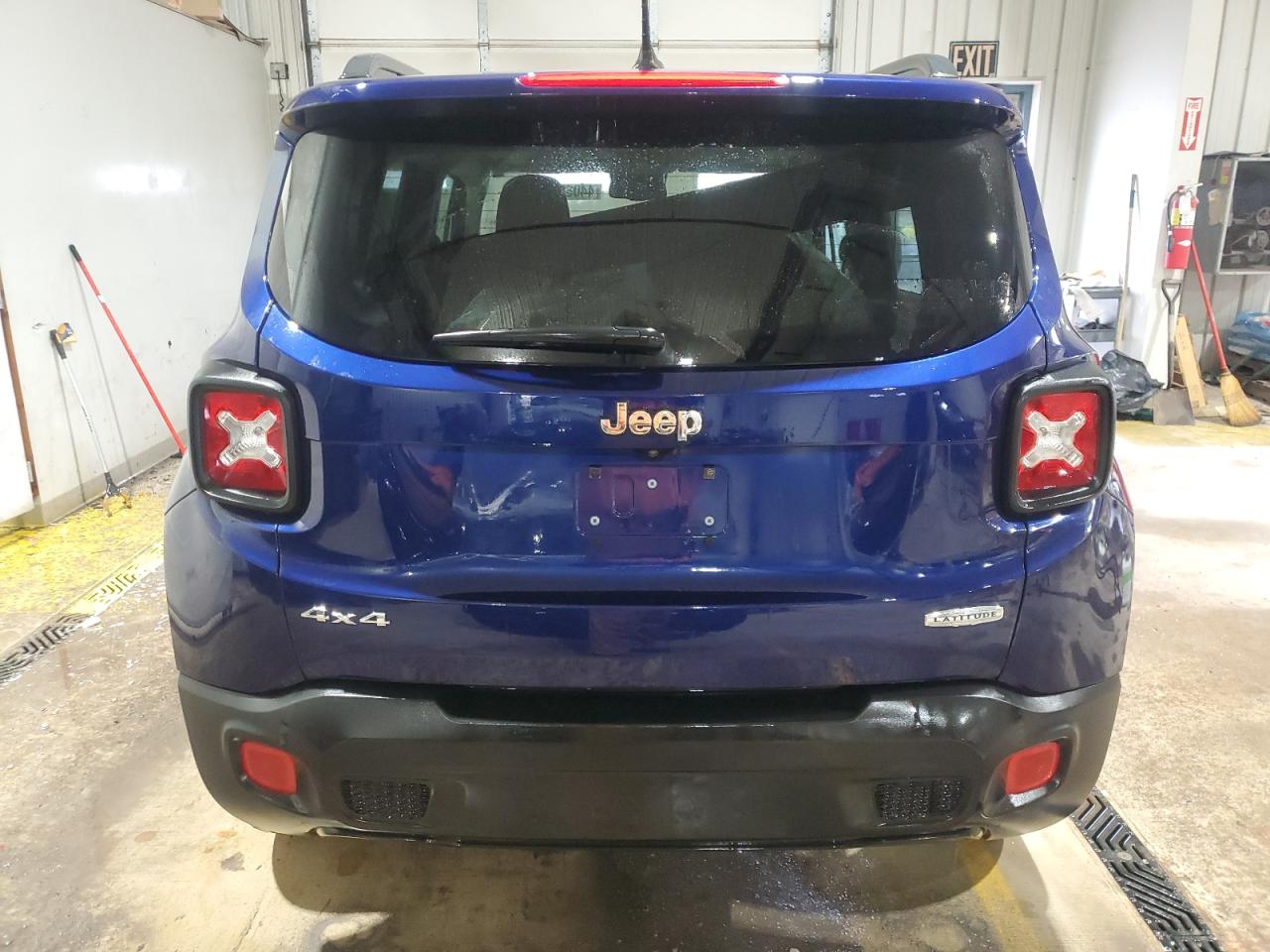 2017 Jeep Renegade - Image 6
