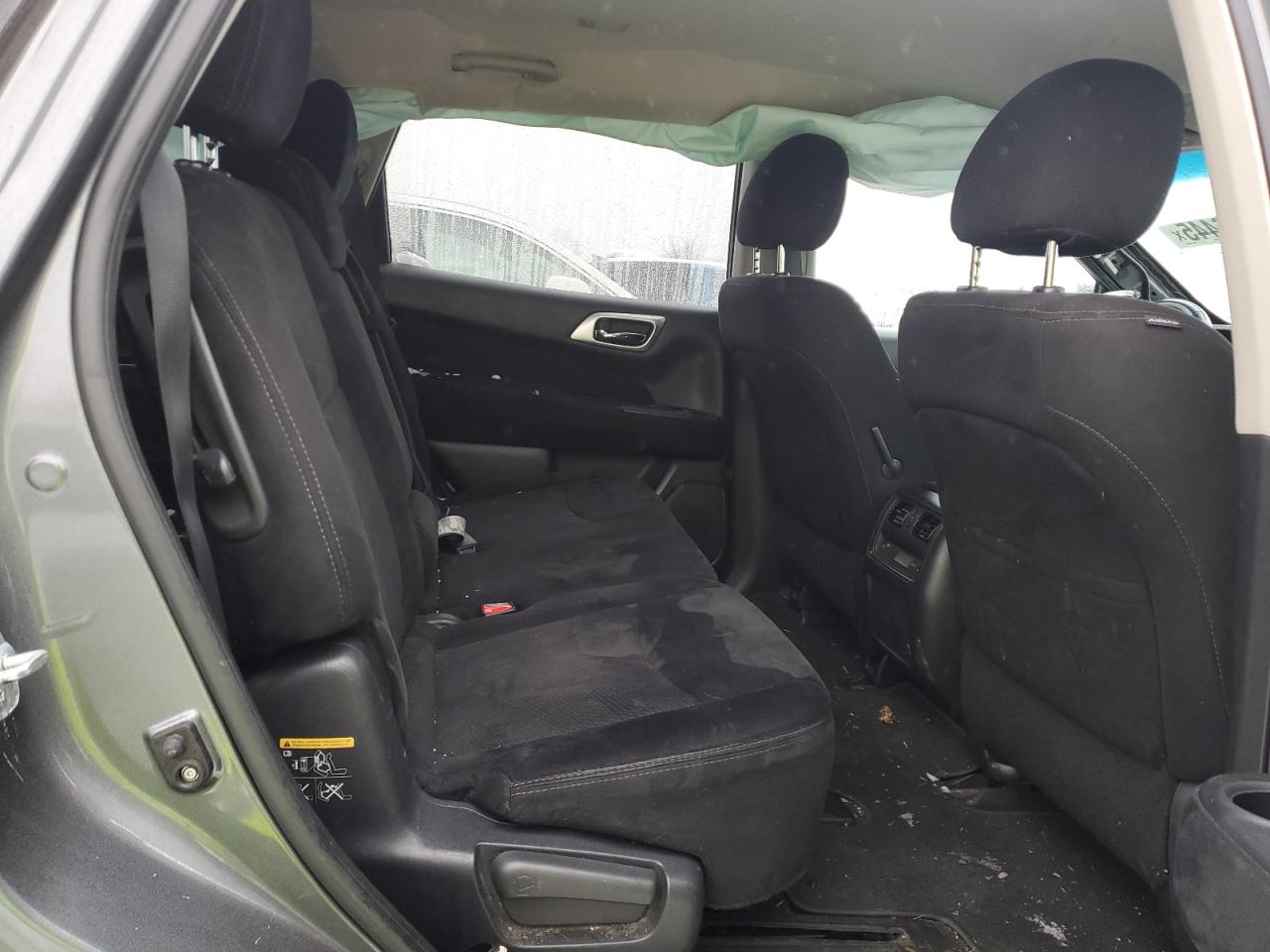 2015 Nissan Pathfinder - Image 11