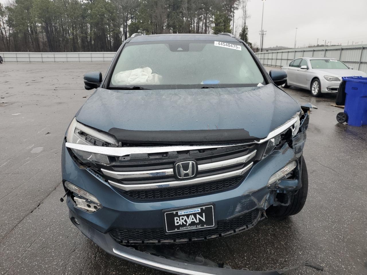 2018 Honda Pilot - Image 5