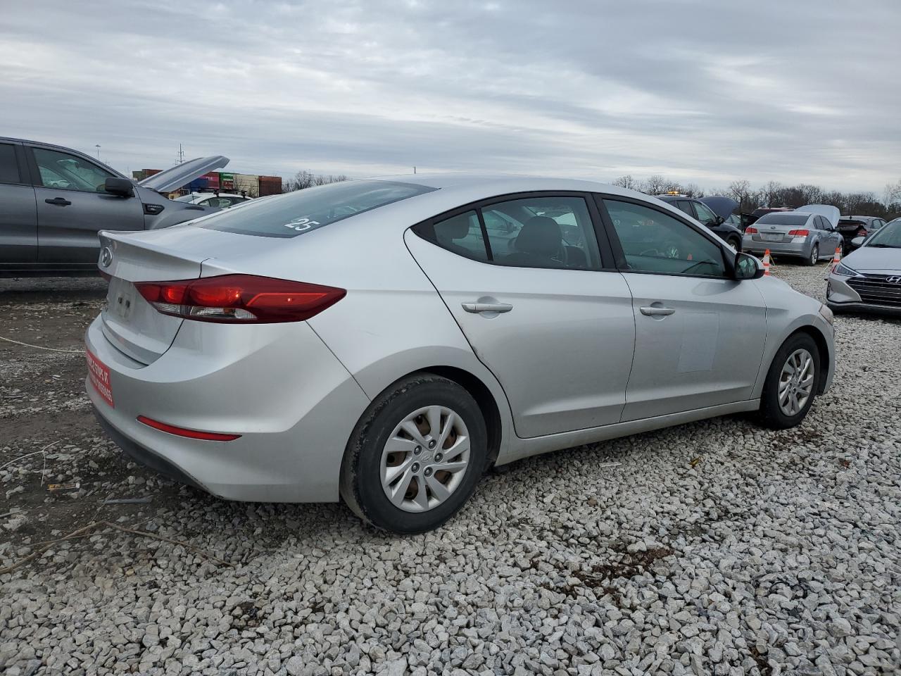 2018 Hyundai Elantra - Image 3