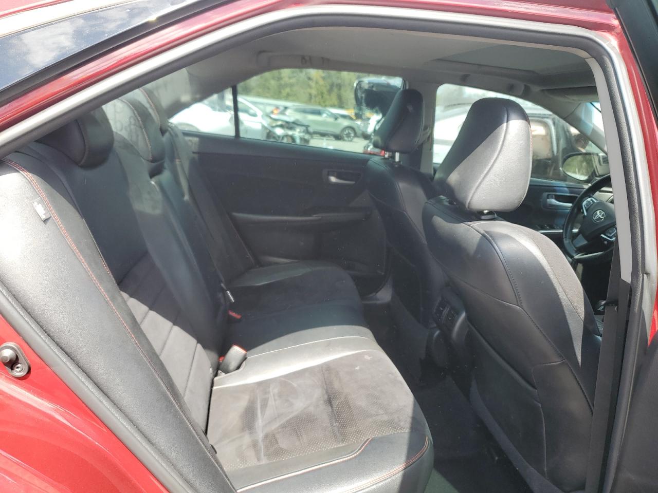 2017 Toyota Camry - Image 10
