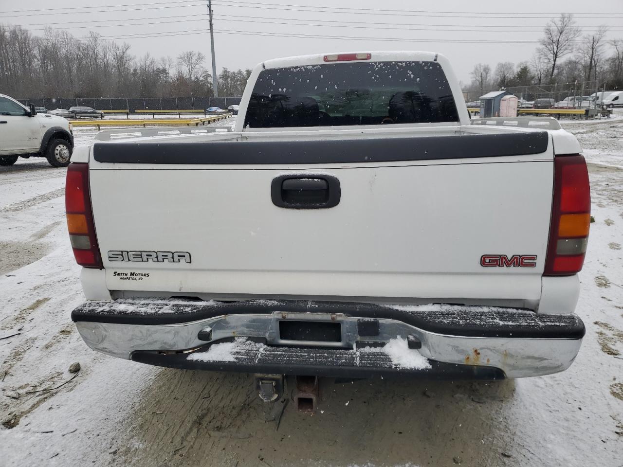 2002 GMC Sierra - Image 6