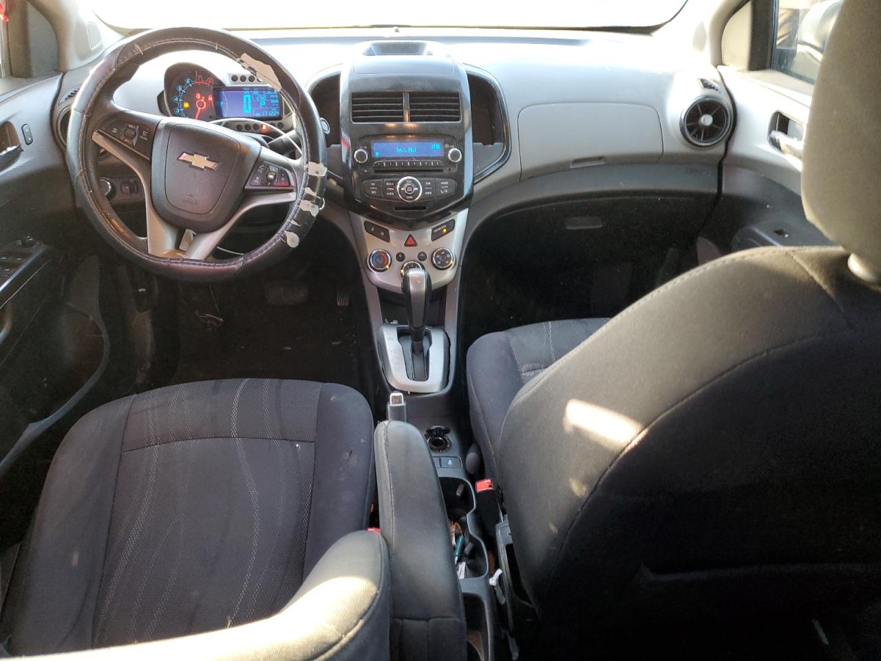 2014 Chevrolet Sonic - Image 8