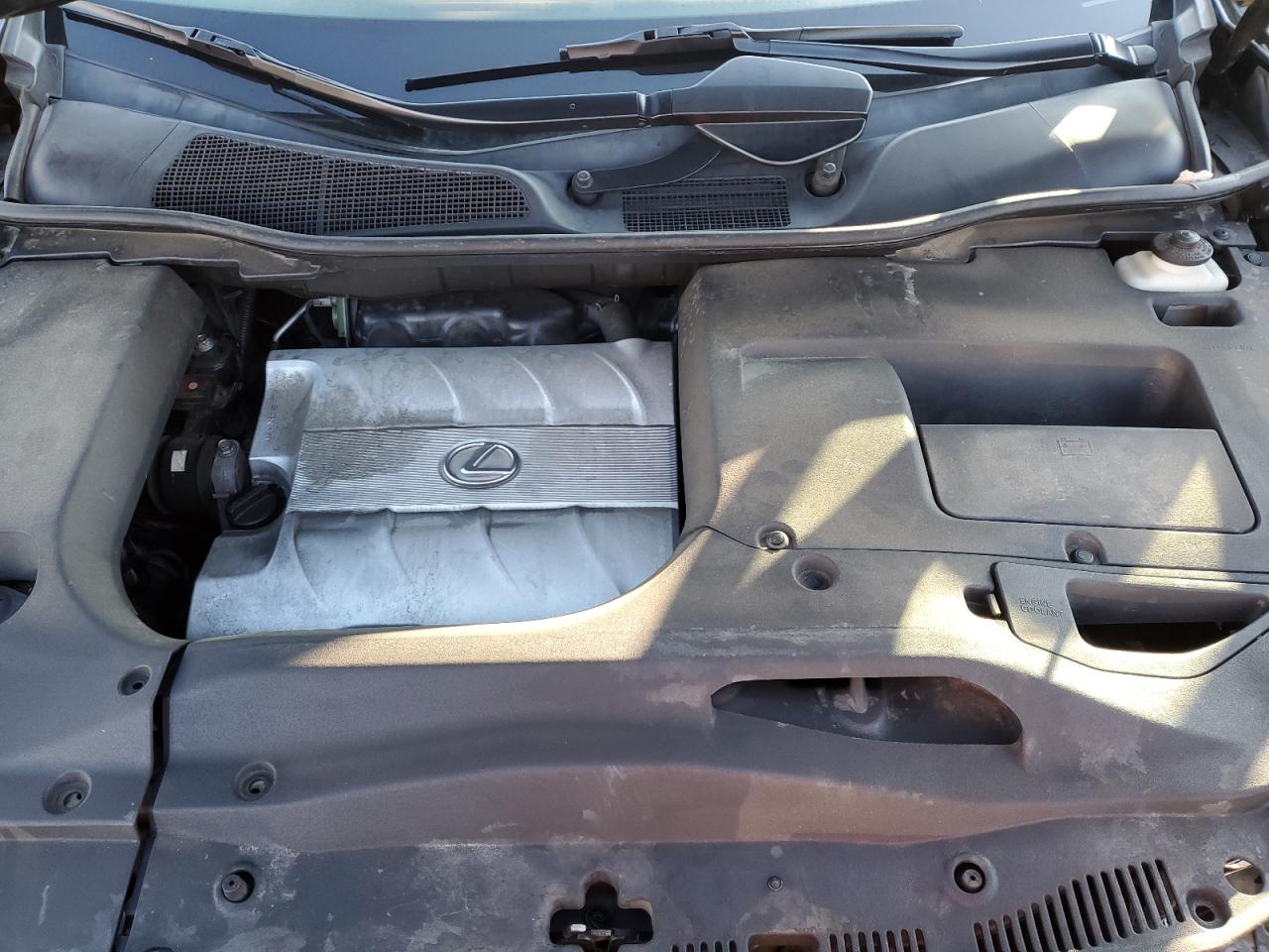 2010 Lexus RX - Image 12