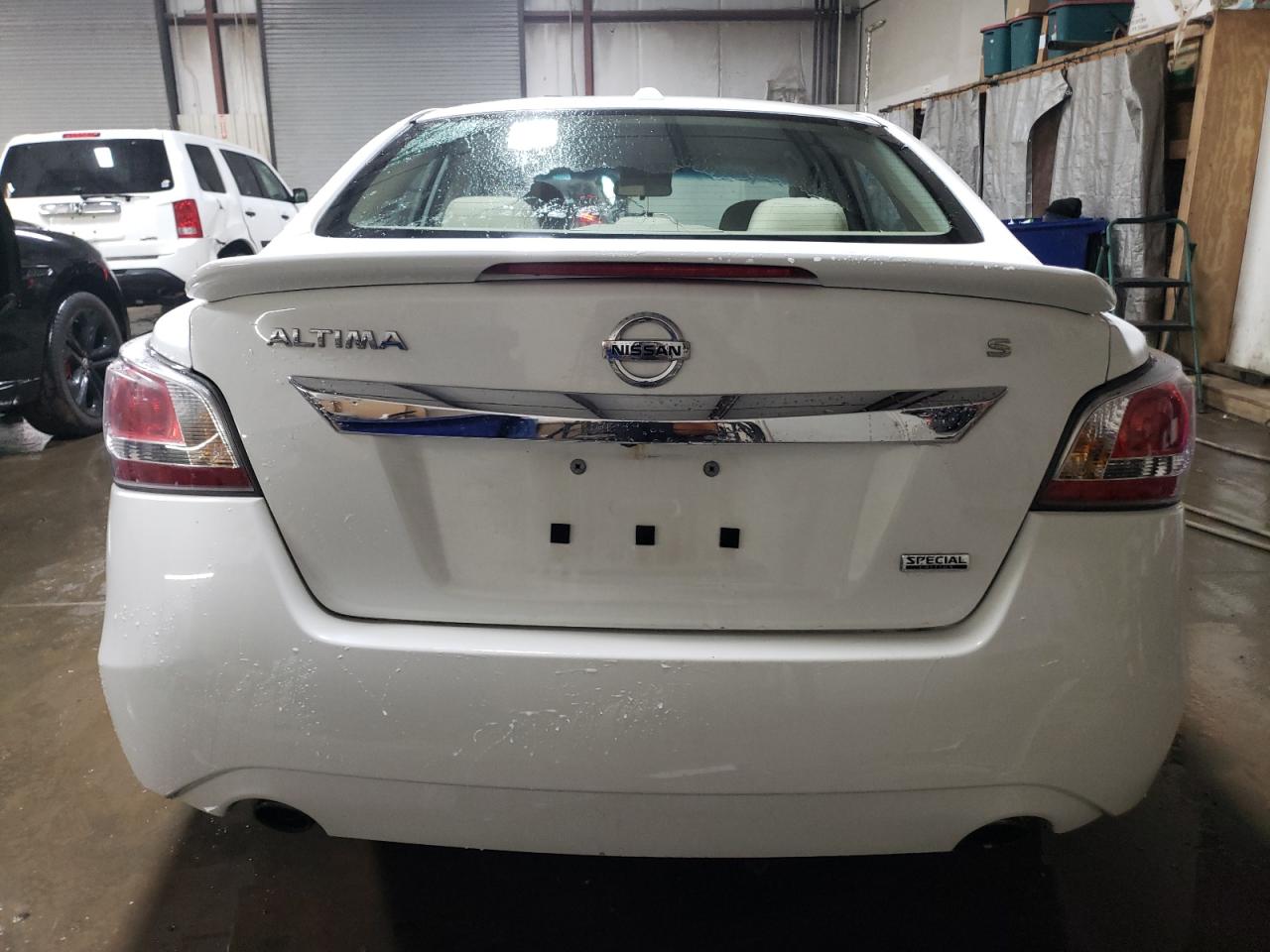 2015 Nissan Altima - Image 6