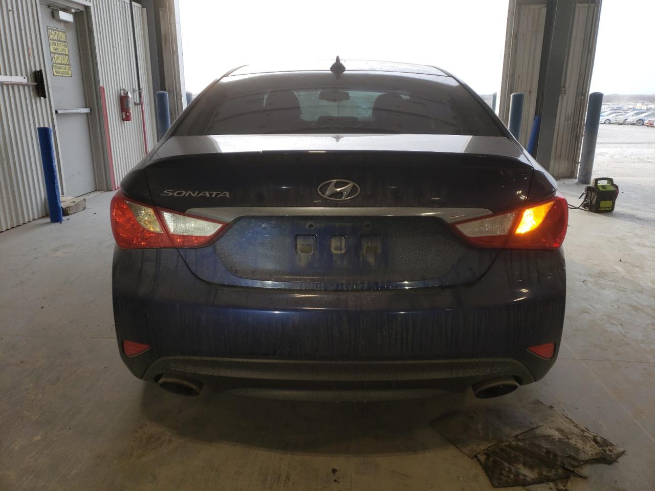 2014 Hyundai Sonata - Image 6