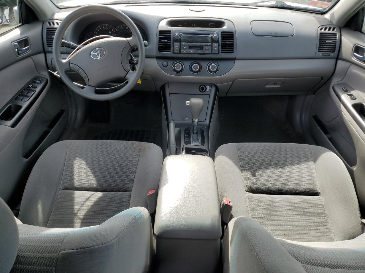 2005 Toyota Camry - Image 8