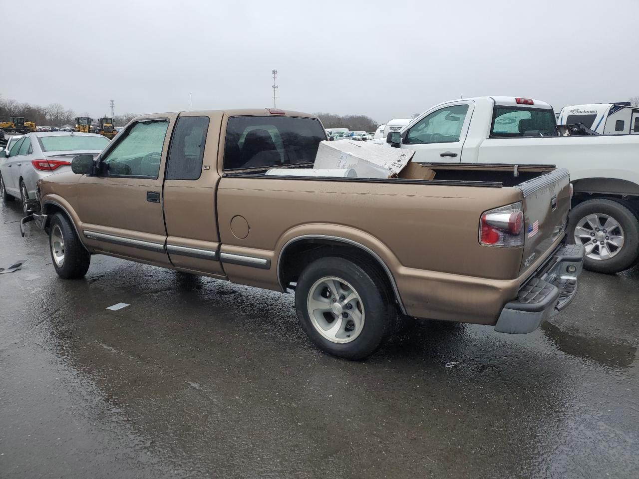 2002 Chevrolet S-10 Pickup - Image 2