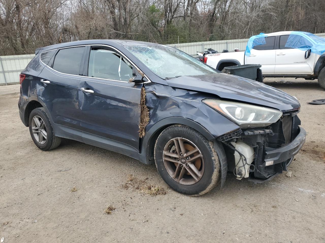 2017 Hyundai Santa Fe - Image 4
