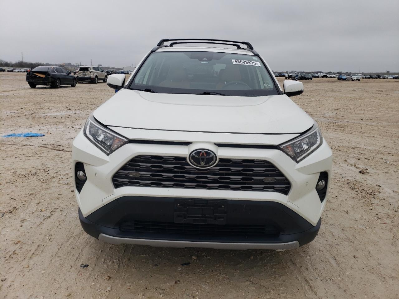 2019 Toyota RAV 4 - Image 5