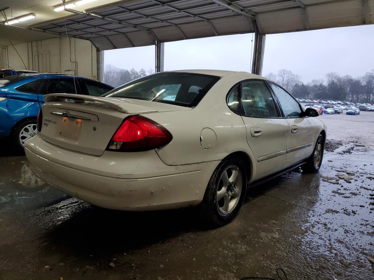 2001 Ford Taurus - Image 3