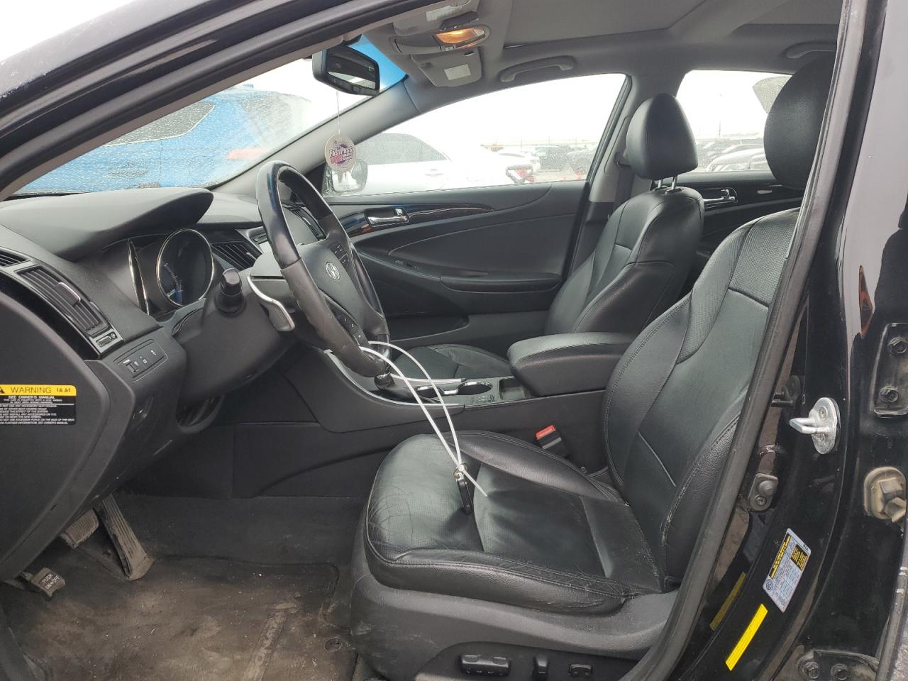 2013 Hyundai Sonata - Image 7