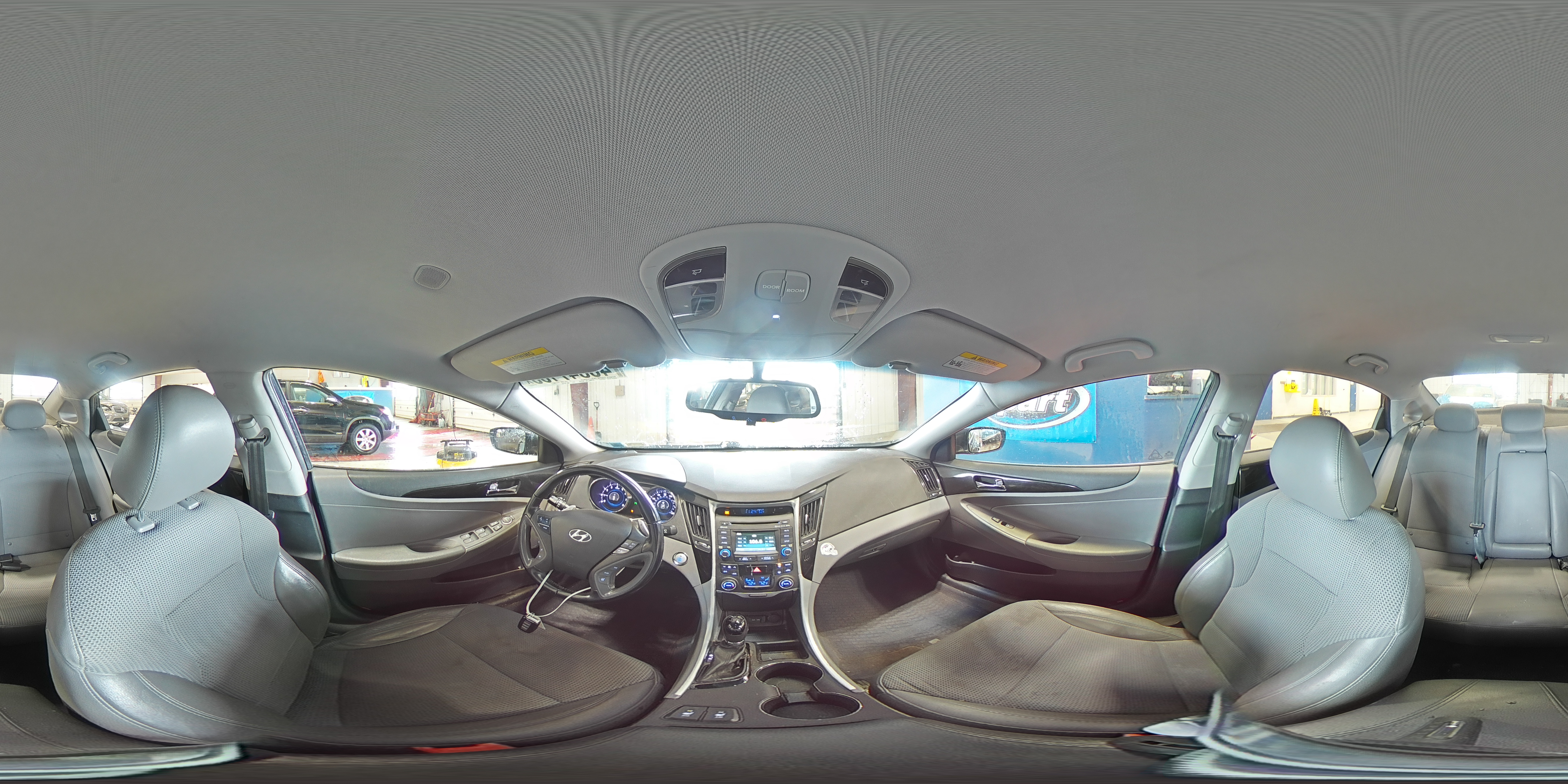 2014 Hyundai Sonata - Image 14