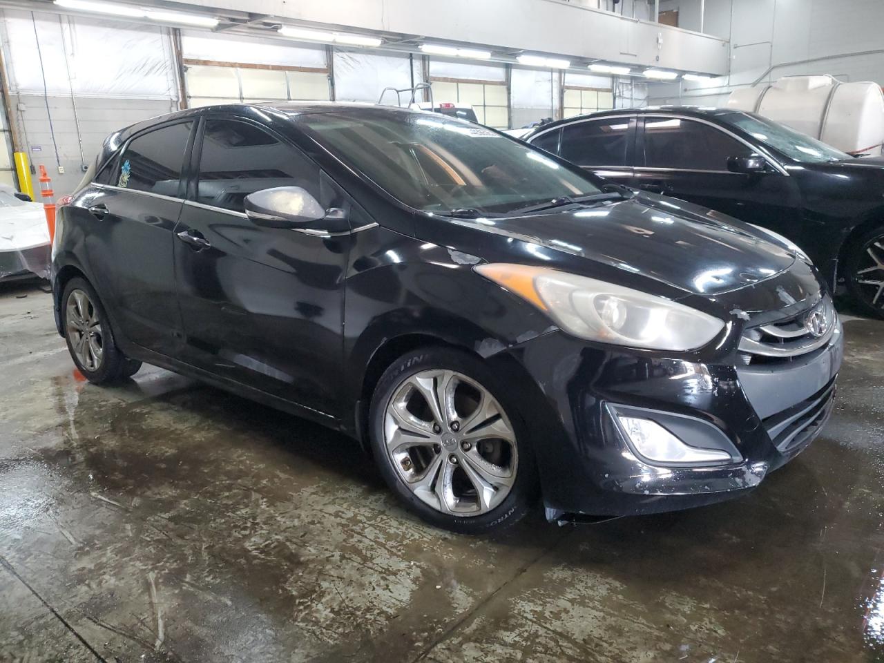 2014 Hyundai Elantra - Image 4