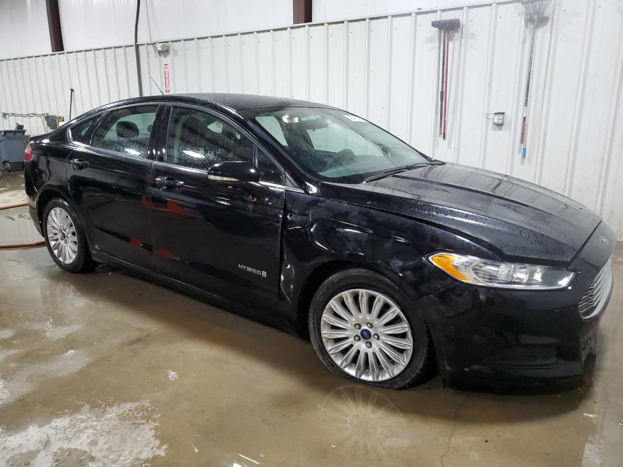 2016 Ford Fusion - Image 4