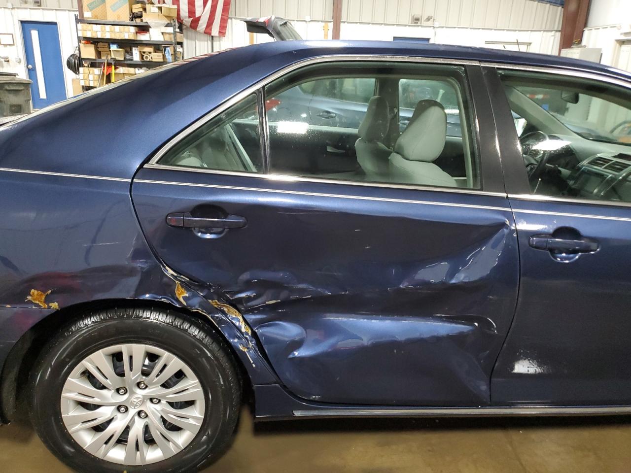 2014 Toyota Camry - Image 10